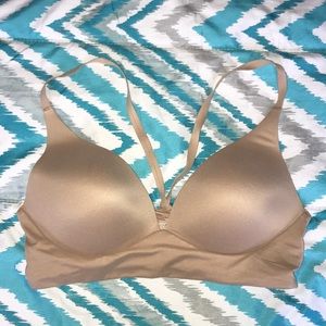 Victoria’s Secret lightly lined plunge bra